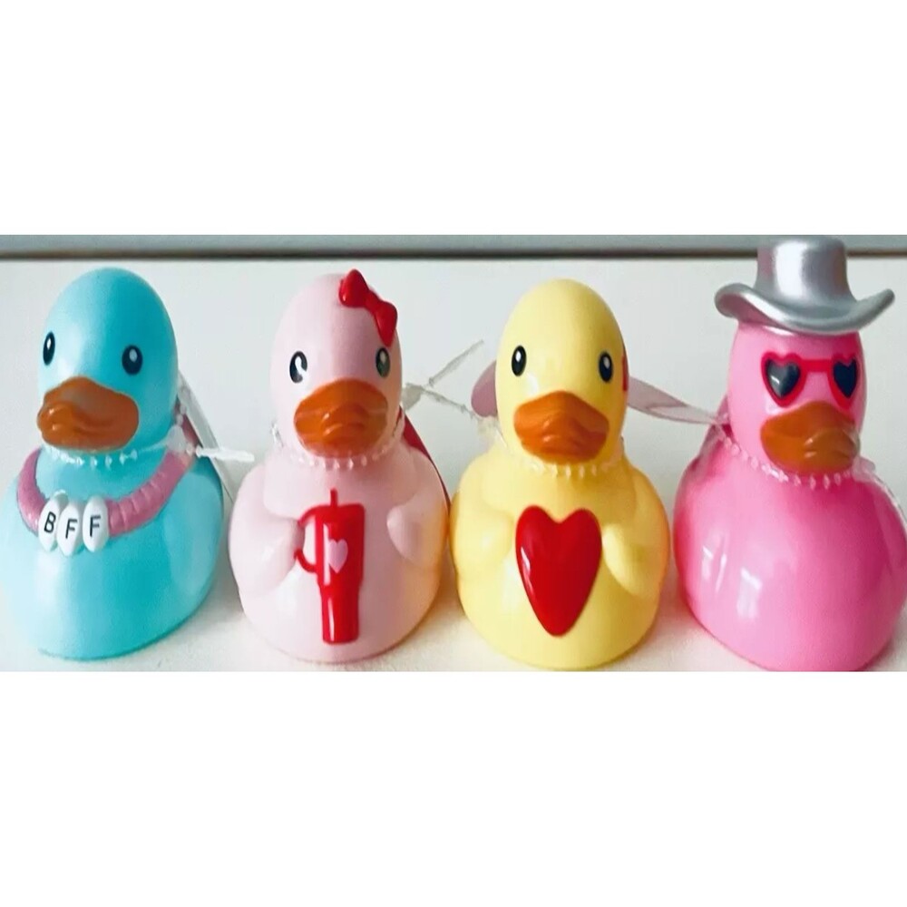 Target Bullseye Playground Valentine’s 2025 4 Rubber Ducks BFF Cowboy Kiss Cup
